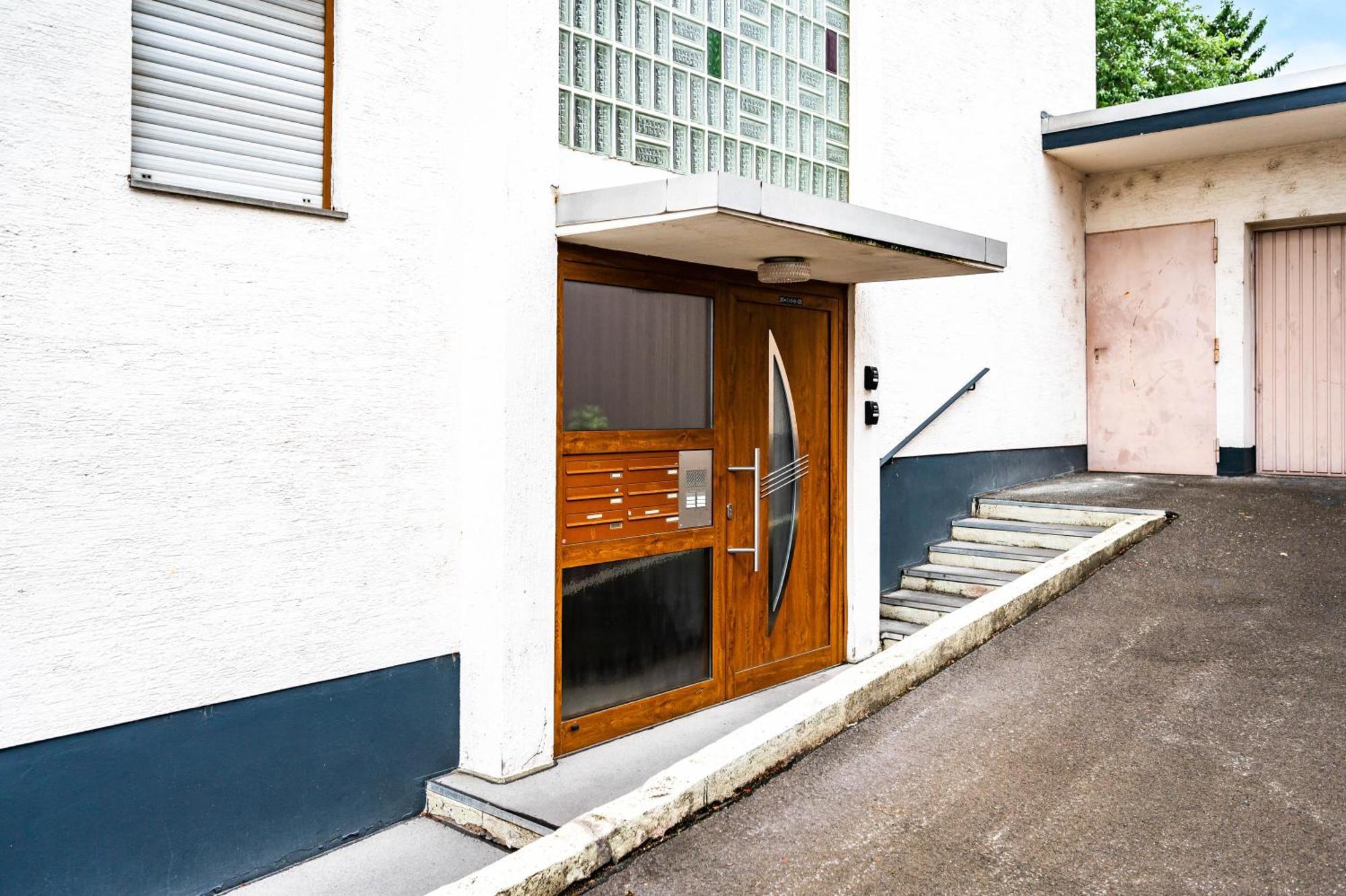 Ruhiges und zentrales Apartment in Hüttenfeld Lampertheim Exterior foto